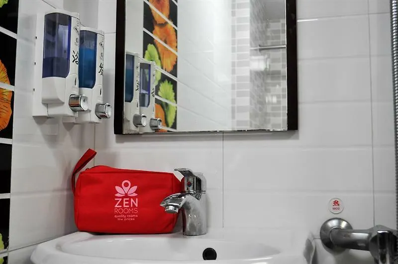 Zen Rooms National Court Hongkong 2*,
